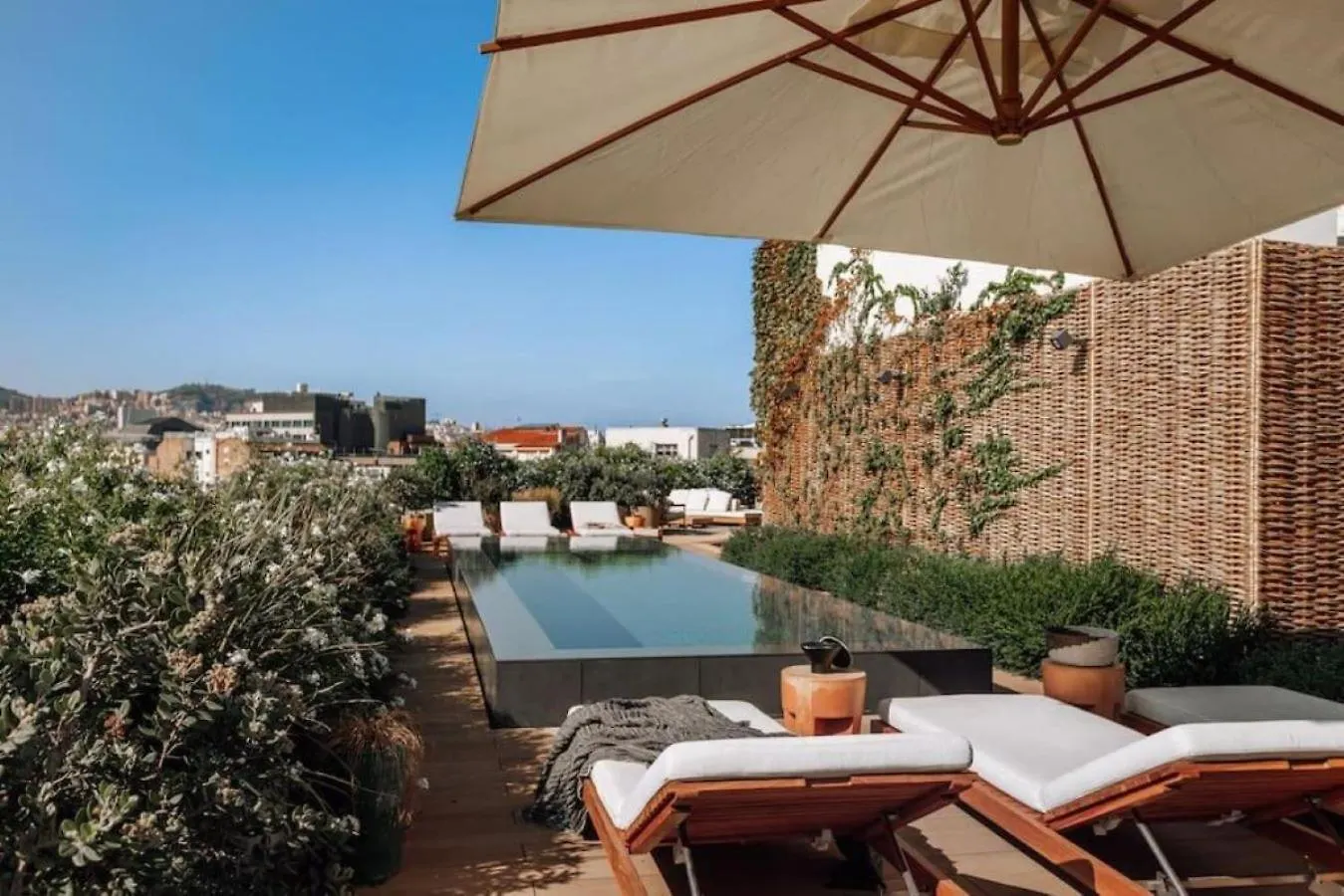 Pende - 1 Bedroom And Swimming Pool In Passeig De Gracia Barcelona Spanien